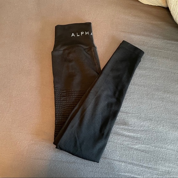 Alphalete Pants - Alphalete Black Halo Leggings NWOT